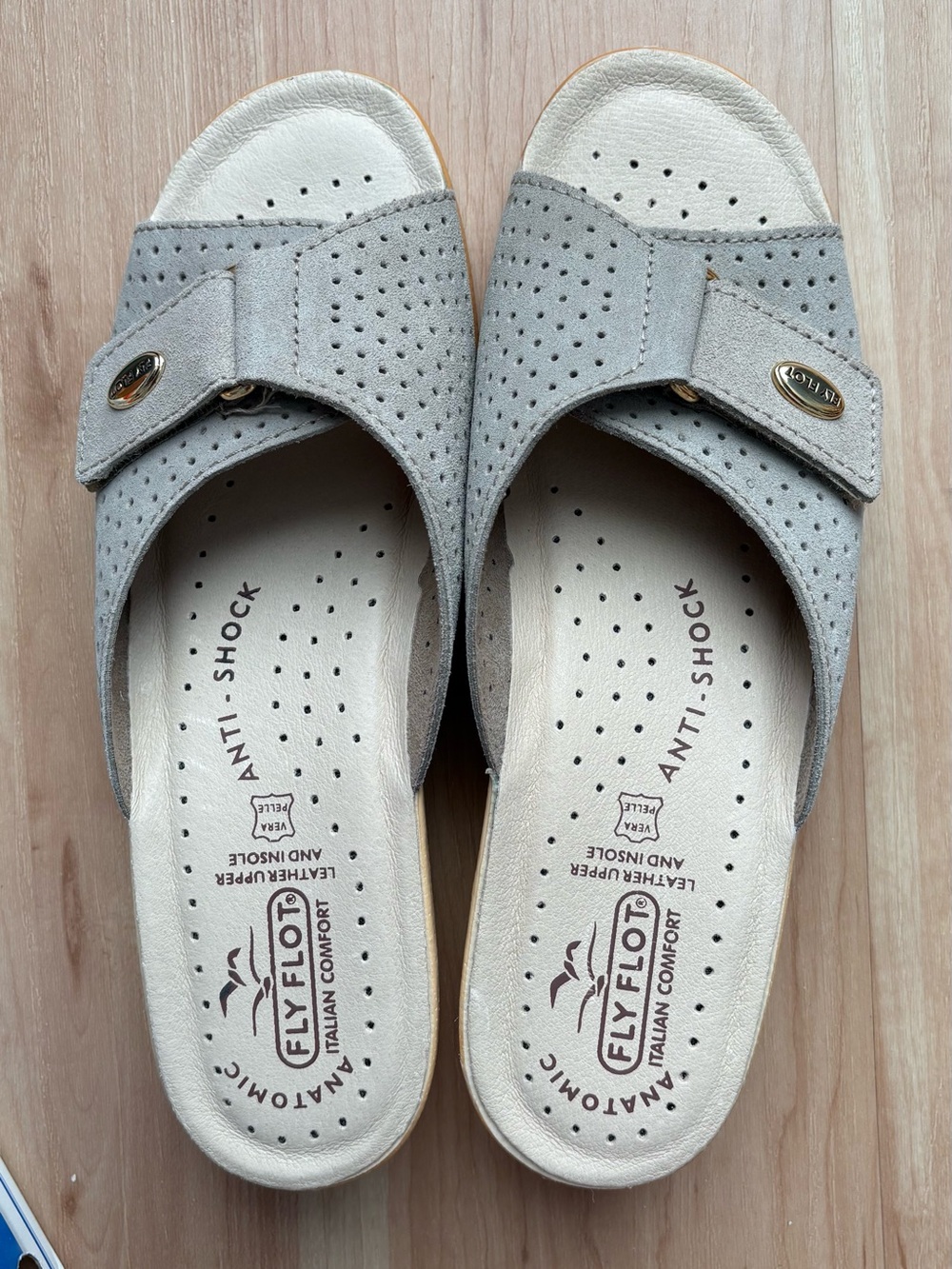 Fly flot Sandals